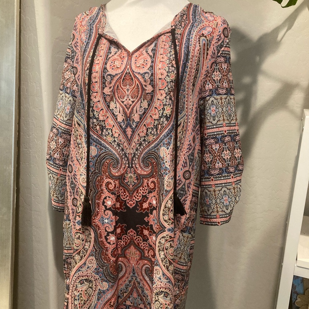 Red patterned dress size M